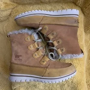 Sorel cozy joan size 6 online
